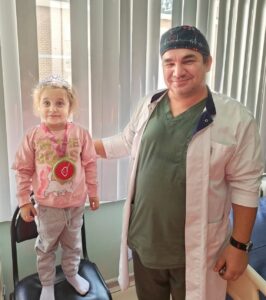 Шоколадные медали, больничная клоунада, настольные игры и даже квесты!