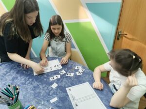 ВБРОО «Перспектива» провела занятие коммуникативной группы на тему дружбы